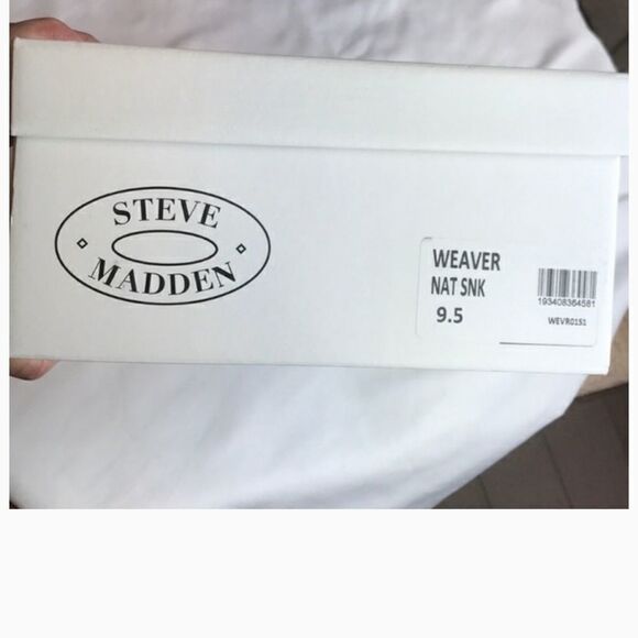 STEVE MADDEN CROC MOTIF PLATFORM SANDALS.… - Picture 8 of 8